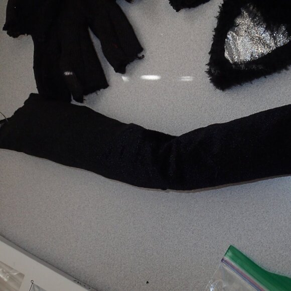 Lot of Halloween Accessories - Picture 2 of 7